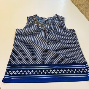 Ladies Ann Klein top